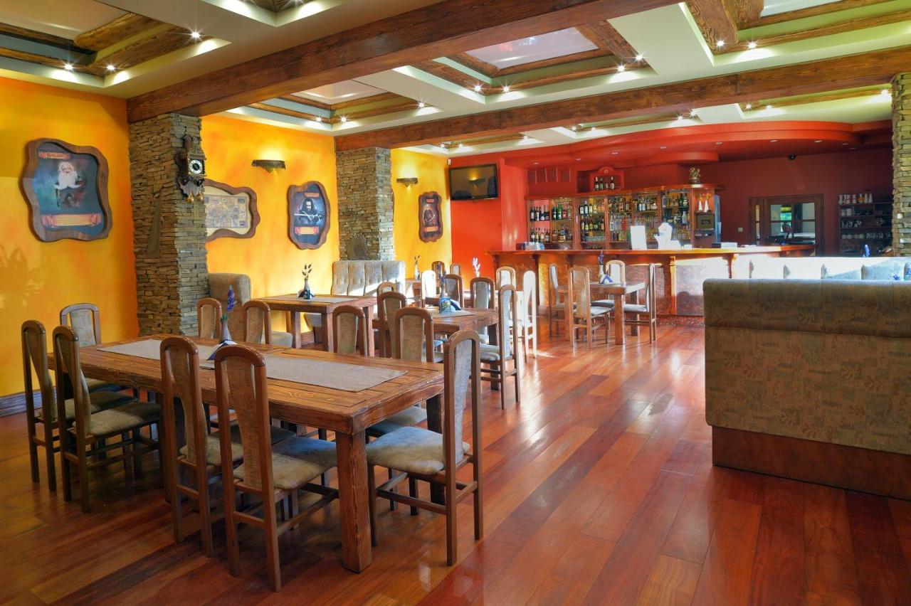克罗斯诺 Kasztelan酒店 外观 照片